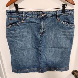 Izod Women's Denim Blue Jean Skirt, Size 14, Pockets, Fitted
